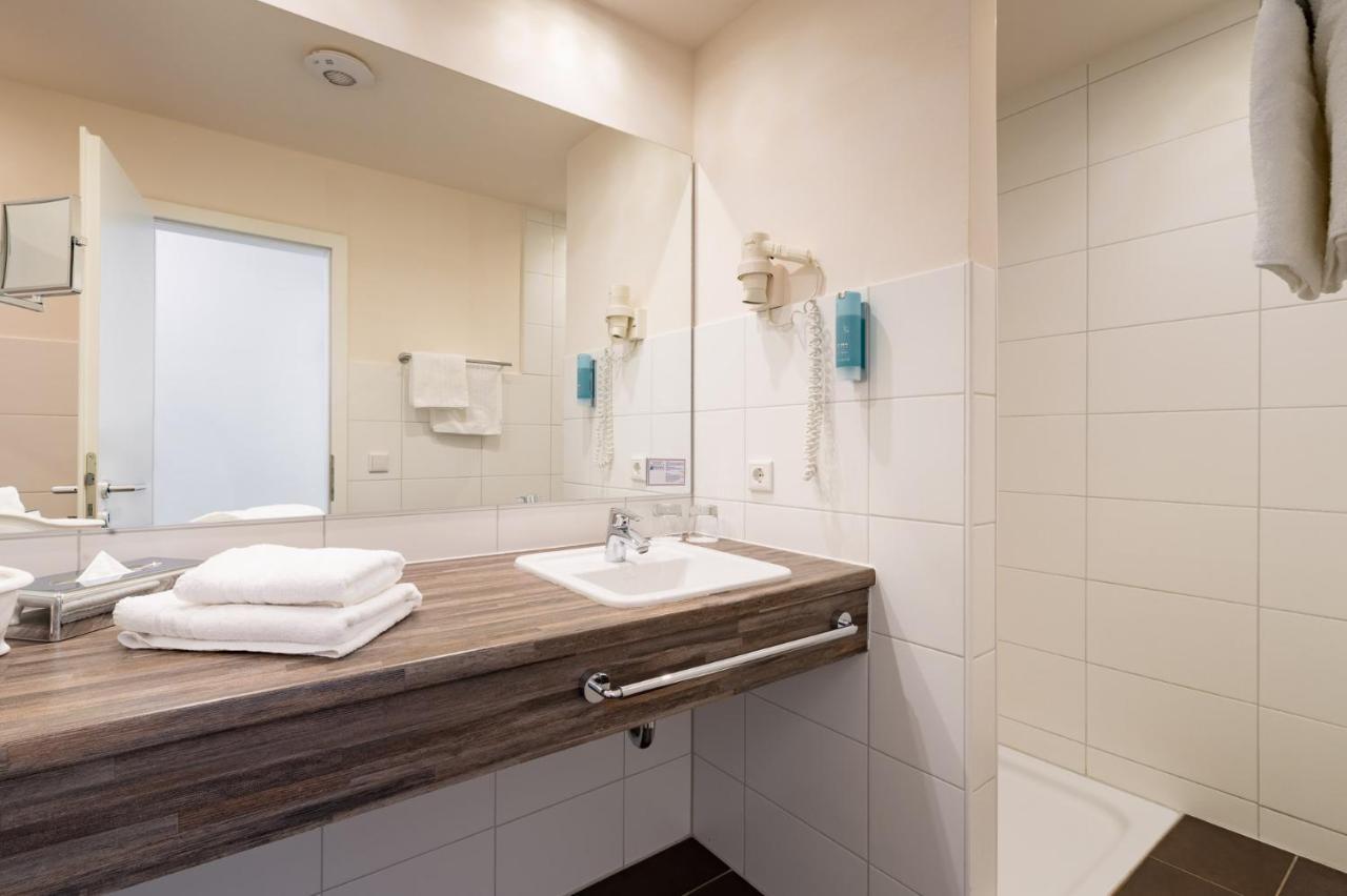 Hotel Am Schlosspark Garni Husum Kültér fotó