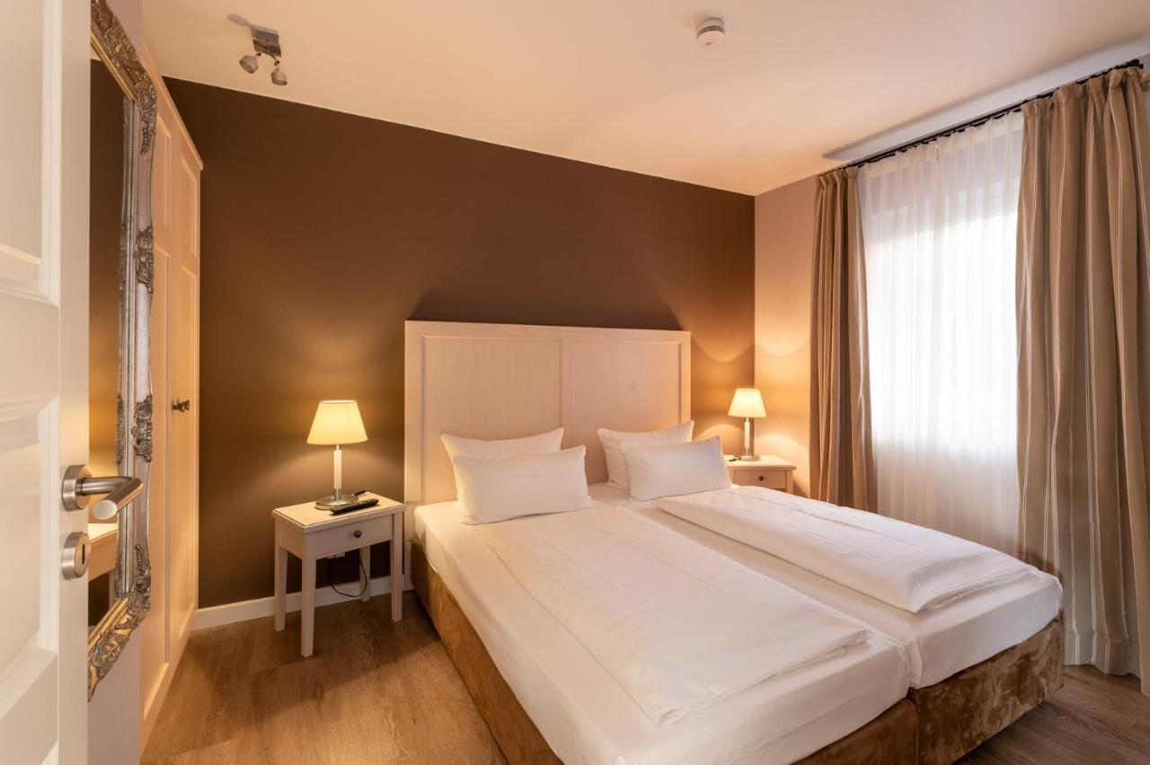 Hotel Am Schlosspark Garni Husum Kültér fotó