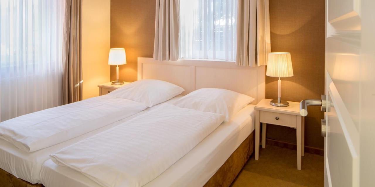Hotel Am Schlosspark Garni Husum Kültér fotó